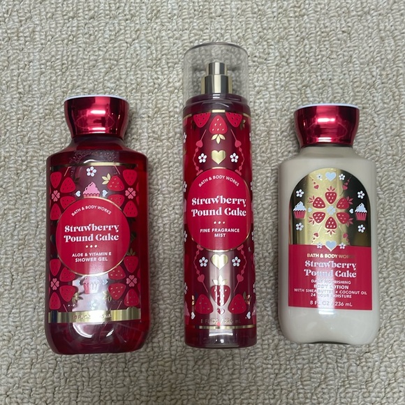 NEW! 3 PC Strawberry Poundcake Set shower gel, body lotion, fragrance mist - Picture 1 of 5